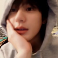 파이 (@pieqoround) 's Twitter Profile