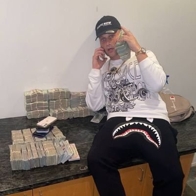 wojowax184352's profile picture. Product/service
🔞🚭