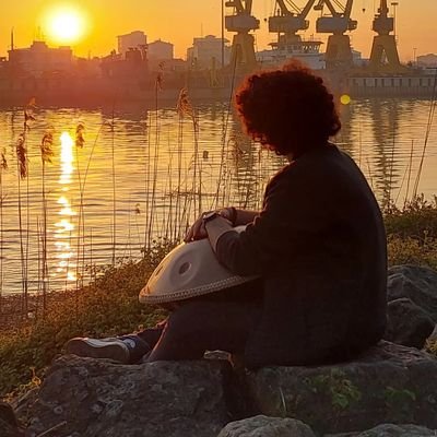 kiarash_hamdi's profile picture. a lazy software engineer😉