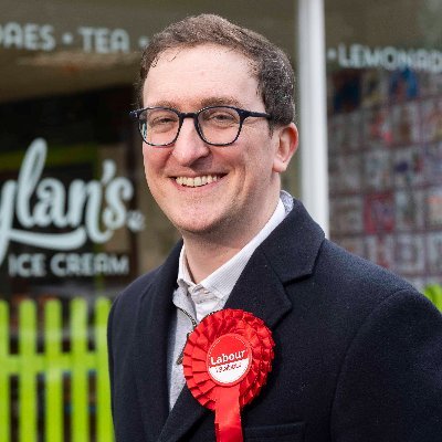 🌹 Labour’s Parliamentary Candidate for Farnham & Bordon.
Dad, Barrister, living in Farnham.
Trustee @JohnSmithTrust + @BIICL 
Contact: team@alex4fab.com