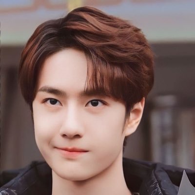 77183b51c28f422's profile picture. ติ่งป๋อจ้าน 首战 💚❤️王一博