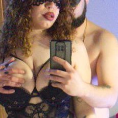 ᴅᴇᴠɪʟ ʙᴇᴀʀᴅᴇᴅ ʏ ʟᴀᴅʏ ᴄʜᴇʀʀʏ 👩❤️👨 Pareja de 22 y 27 años 🔞 Cuenta manejada por los 2️⃣