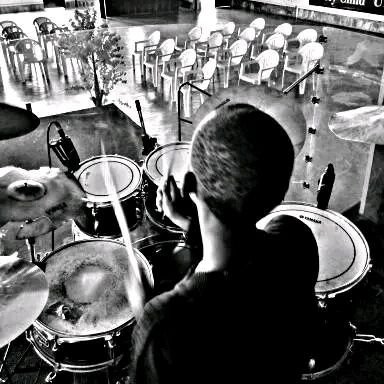 I'm a drummer🇧🇮🔥