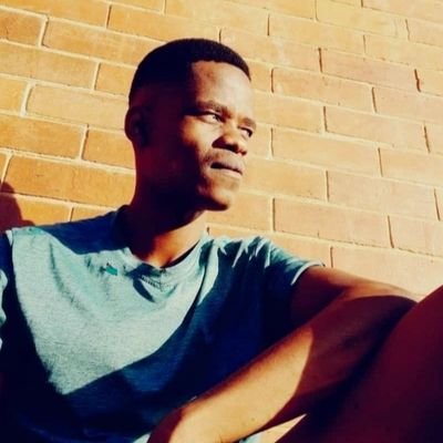 @KaizerChiefs Die Hard Supporter #Amakhosi4Life 💛✌||
@ManCity #ManCity 💙🤍|| Leonel Messi 🐐|| @mapensela11🔥|| @JohnCena follows me🔥|| @FCBarcelona ❤❤||