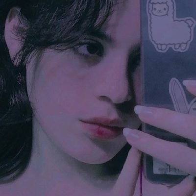 rest your hopes on my lips and taste my venom
•22•