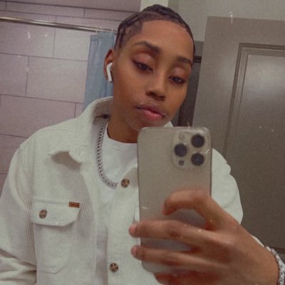 my grandparents watch over me 🕊️ BIG ARIES ♈️🏳️🌈 not ya average 👌🏽‼️ https://t.co/zZiLCmUxfb