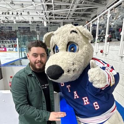 Hey folks it's your beloved Starsky. I'm your big friendly polar bear who just loves his @Dundeestars. I know I look like him but I'm not @puckymkl