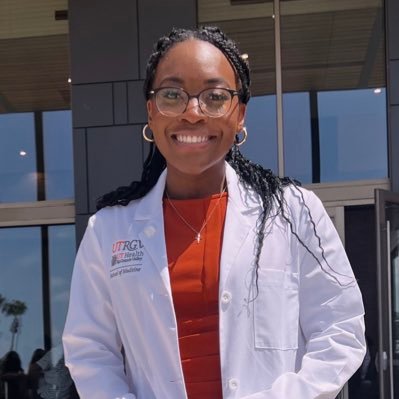 MS1 @utrgvsom 🩺 | she/her | passionate about surgery, health equity and neuroscience | formerly: @riceuniversity ‘23 📚