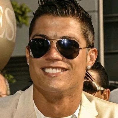 CR7_M10o's profile picture.
