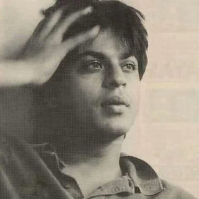 A fan since childhood of my forever favorite star
#ShahRukhKhan
من مواليد الزمن الجميل 7 /7 /1989 🎈🎂
...... 
سعوديه من أرض الجنوب #جيزان 🇸🇦 💚