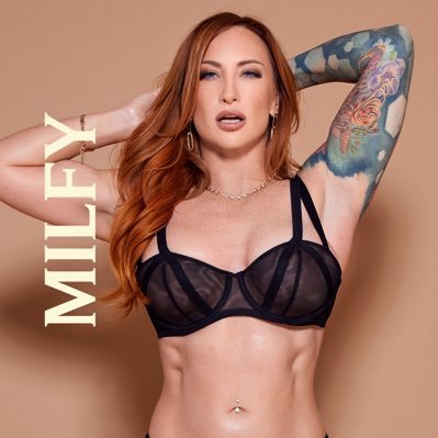 Responsible adult & filthy hedonist 🎀 Bookings: @_ATMLA
