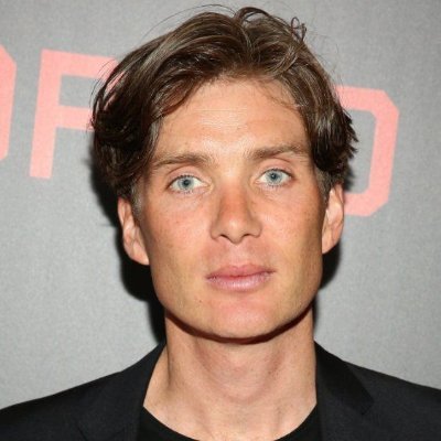 Cillian Murphy of ( Cork, Ireland) is an Irish actor known for his striking looks and intense performances. His breakout role came in the hit zom