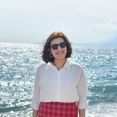 TubaErgven's profile picture. Uzman Sosyolog