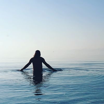 Cihangircetin32's profile picture. İlerlediğiniz yolda hiçbir zorlukla karşılaşmıyorsanız, bilin ki o yol asla sizi doğruya ulaştırmaz...