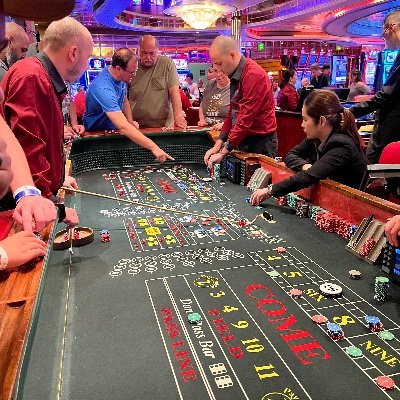 crapsroll's profile picture. I’m a professional dice thrower. Set it, and throw it.