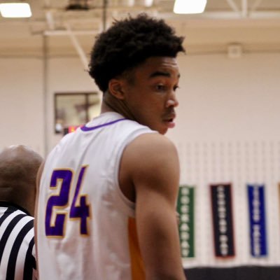 Ethan Williams | The Kinkaid School | 2026 | 6”6 | 180 | 🏀 Forward | 🏃🏽♂️High Jump | Email : eawilliams1107@gmail.com