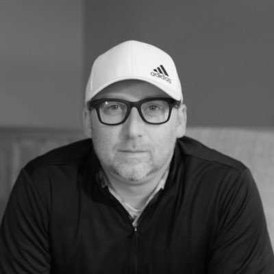 Monochrome Photographer | Disney World Fanatic | Yankees, Bucks & Buccaneers Fan