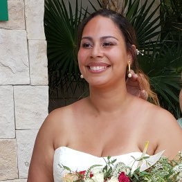 iTsElenaaM's profile picture. Cupcakes make the world a better place.