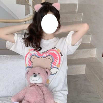 ur8biy3eig8j7's profile picture. 