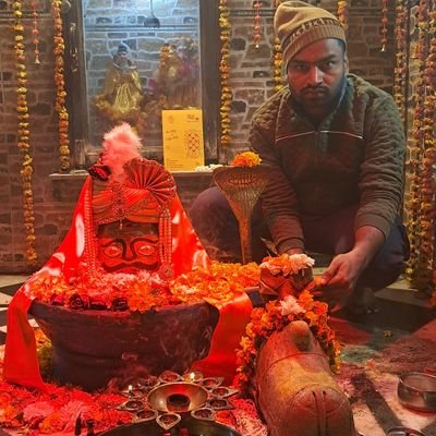 pgoswamig's profile picture. 🙏हर हर महादेव 🙏
||Student Activitist||Nationalist||Democratic|| Mission-27||
https://t.co/A5uZFWSyf2
