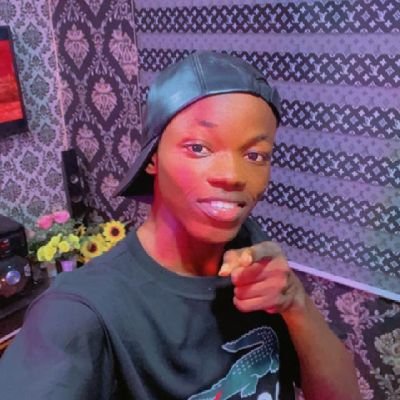 Hayo7_'s profile picture. God's Beloveth/Die hard fan of man u❤️/Chemenger 👩‍🏭