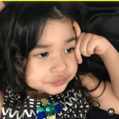 Nanahmarley's profile picture. jobless psychologists 😤.   Yanga 💛& Liverpool ❤️ for life ✌️