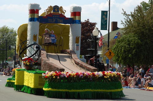 Tulip Time Festival, Pella Iowa, May 3-5 2012. Parades, Dutch foods and costumes, and thousands and thousands of tulips! Experience a touch of Holland!