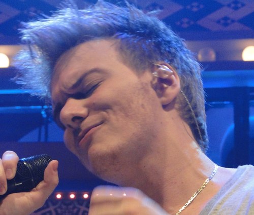 Fã Clube dedicado ao cantor que tem um misto de simpatia, carisma, beleza e muito talento: @micheltelo Vai estar SEMPRE em nosso ♥ Atualizado by @Carol_Rocha_