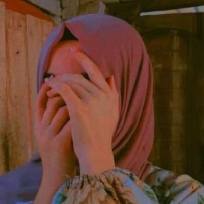 Aiza_Malik01's profile picture. work in University.