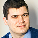 Продакт в мобильных интерфейсах; фанат систем самообслуживания.