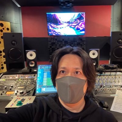 プロドラマー&レコーディングエンジニアから何故か現在舞台制作と映像関係のお仕事しています