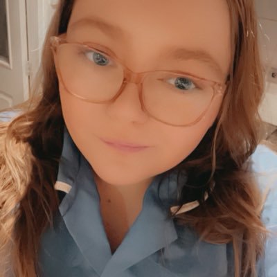 RMN with lived experience👩🏼‍⚕️ | Female Acute | Mum of 3 👧🏼👧🏼👶🏼 @RCNNRN curator | All views are my own.