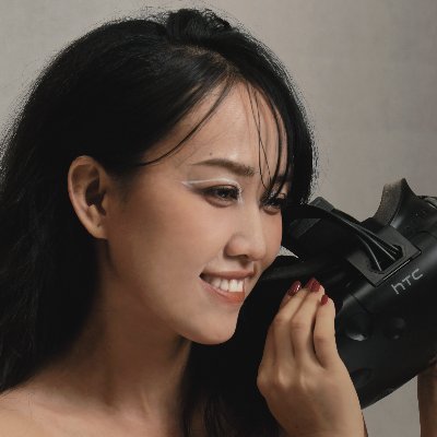 I’m a VR artist from Vietnam