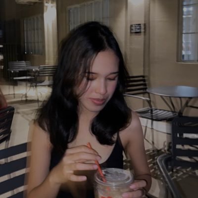 mkldnll's profile picture. unhinged caffeine-dependent college student