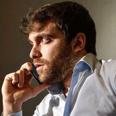 fraumanos's profile picture. 