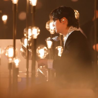 yoongimentit_a's profile picture. _𝓐𝓻𝓶𝔂এ 
-
나 자신도 날 잘 몰라 그렇다면 누가 알까 -𝓨𝓸𝓸𝓷𝓰𝓲 ꨄ