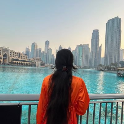 leenafwrites's profile picture. 🍉🫒🕊️ | writer • library genie 🧞‍♀️ • romance & YA • INFP