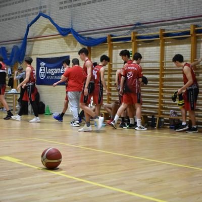 Entrenador de baloncesto nivel 2 🏀
C. B. Moratalaz💪🏻🏀
Ed. Infantil 👶🏻👶🏻