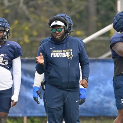 Offensive Graduate Assistant @Charleston Southern University. Albany State Alumnus. 701📍Believer✝️ #GoBucsGo #MarkTheSpot25x(opinions are my own)