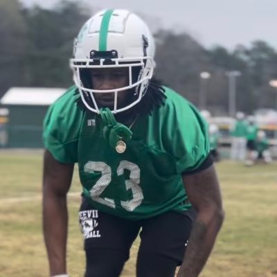 DB @UAM #jucoproduct -3.0 gpa/180/6”0 #Back2Back 💍insta-ni__jah 📸 Vero Beach Fighting Indians Alum🍢3 years eligibility 🇧🇸