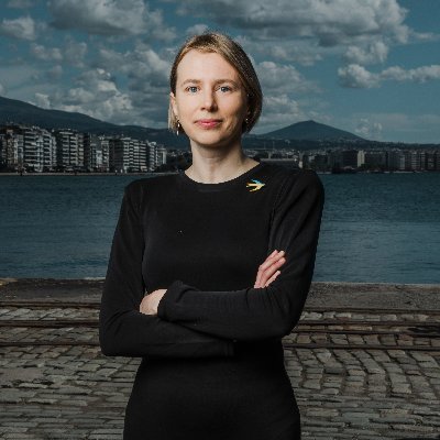 apollinariyaM's profile picture. 