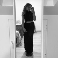 Lara (@larasantinho_) 's Twitter Profile