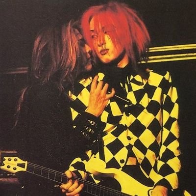 Love jrock and figure skating, but being here mostly for jj.
Shinee is 5, tvxq is 2, junsu is love, jaejoong is jaejoong.