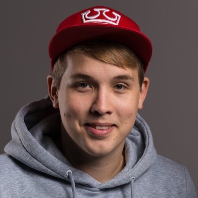 kuceeees's profile picture. My true name is George King