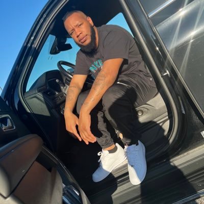 if it ain’t about money why is there a discussion 🙅🏾♂️👎🏾