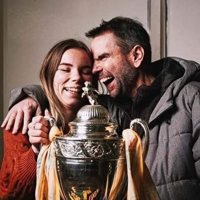 Journaliste culture - pigiste pour Nantes Métropole 
Suiveuse du @fcnantes