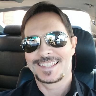 UGA ALUMNUS-Sr Mktg Leader @ FinTech/Fortune Cos. Rabid DAWG/Season Tix. Own original '29 UGA/YALE Tkt & Sanford Hedge. Avid traveler. Miss Clemson Mom.