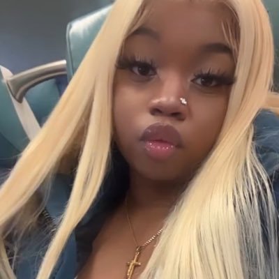 theyluvvbambi's profile picture. 🏳️‍🌈 • 🪷