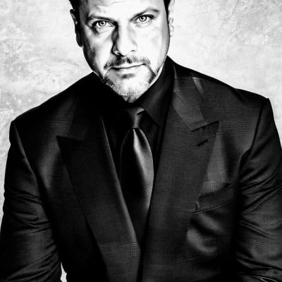 krzazcek's profile picture. En la escuela