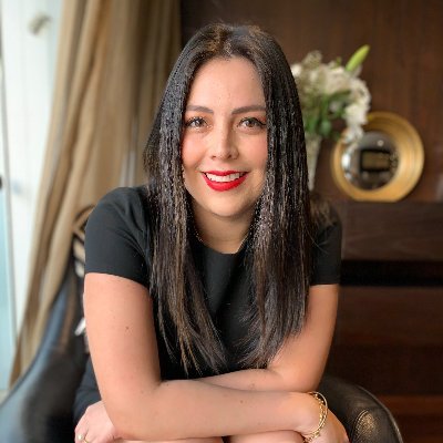 lastphilosopha's profile picture. 🇵🇪| Social-driven leadership | #MediaLiteracy & Public Affairs at @aminomelahacen 👩🏻‍💻 #lastphilosopha

#HoyaSaxa